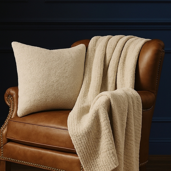 Luxurious Cream Throw Blanket - Picture 8 of 10